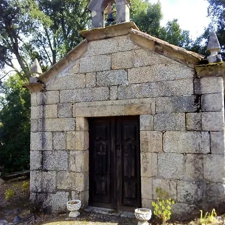 With 2 Bedrooms In Basto With Private Pool Enclosed Garden And Wifi 60 Km From The Beach